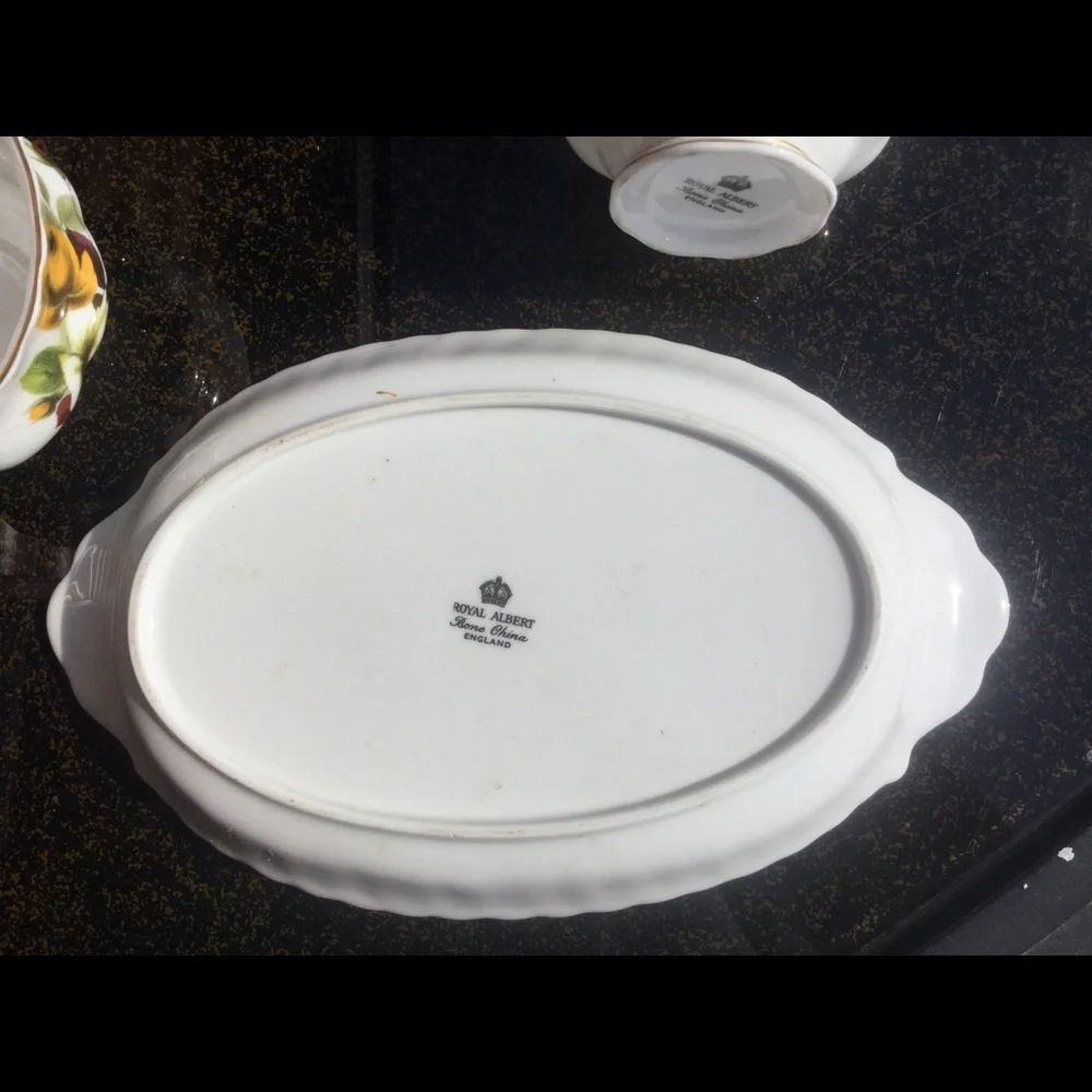 👸 ROYAL ALBERT Creamer Sugar Dish Fine China Floral EUC
